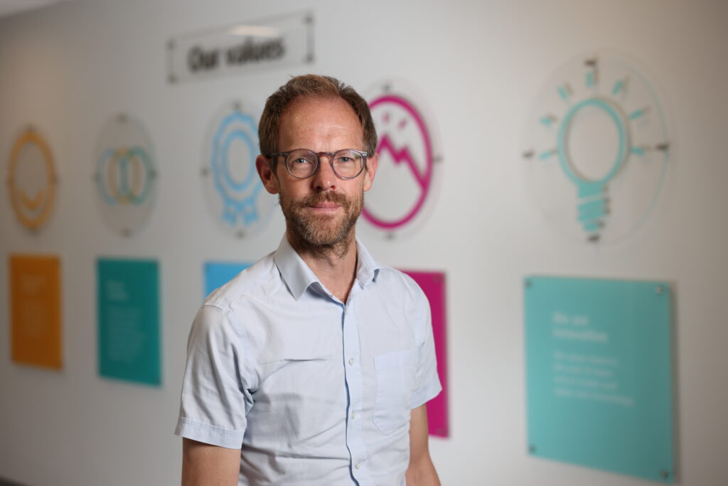 Dr Mark Anderson 