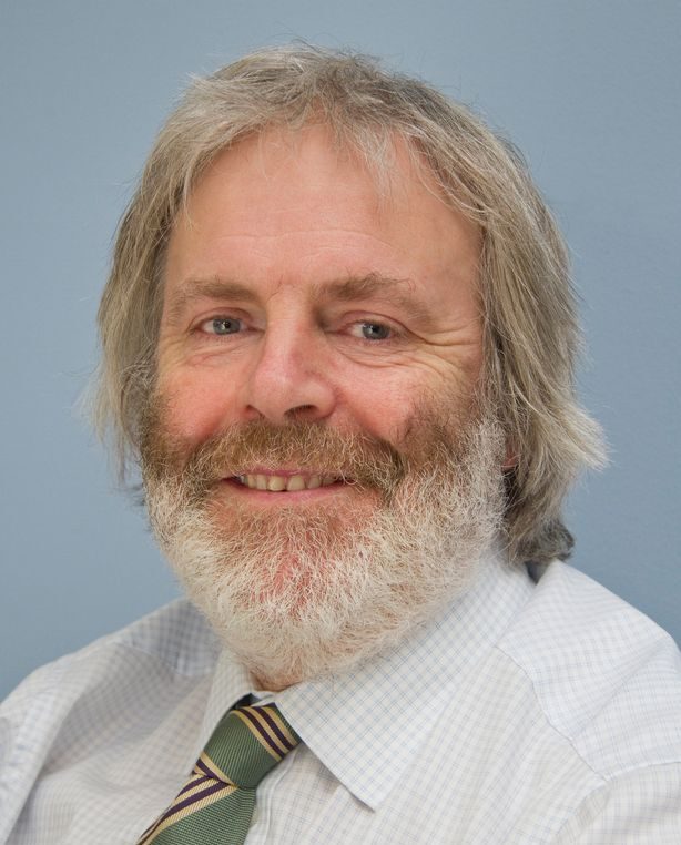 Dr Tony Branson is a Consultant Clinical Oncologist