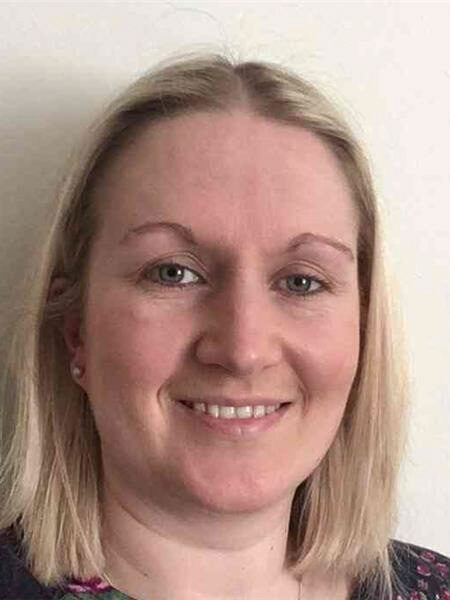 Headshot of Dr Laura Jopson